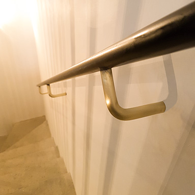 brass-and-metal-handrail-london-thumb